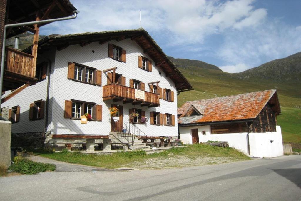 Gasthaus Alpenrose Juf Hotel Kültér fotó